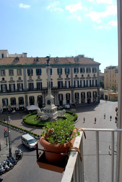 Relais Piazza Dei Martiri Bed & Breakfast Napoli Oda fotoğraf