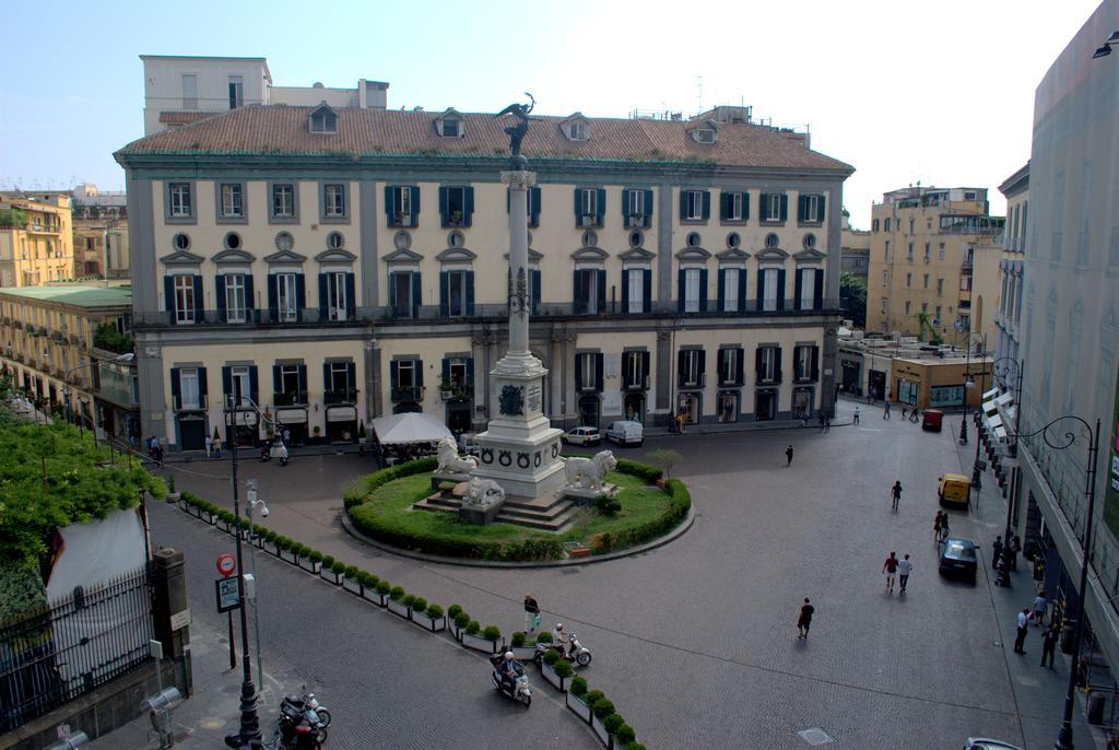 Relais Piazza Dei Martiri Bed & Breakfast Napoli Oda fotoğraf