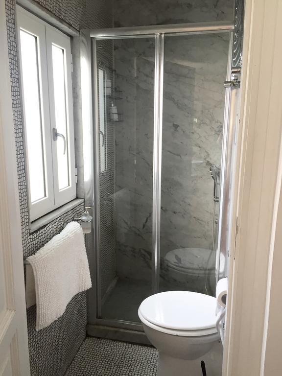 Relais Piazza Dei Martiri Bed & Breakfast Napoli Dış mekan fotoğraf